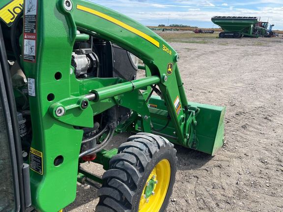 2021 John Deere 3046R Tractor Compact