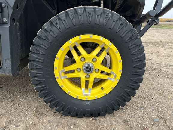 2019 John Deere XUV835R ATV