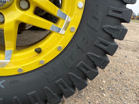 2019 John Deere XUV835R ATV