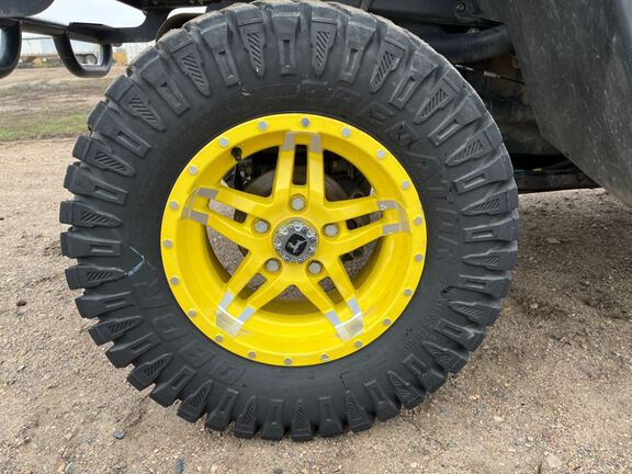 2019 John Deere XUV835R ATV