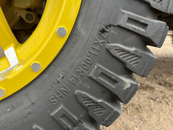 2019 John Deere XUV835R ATV