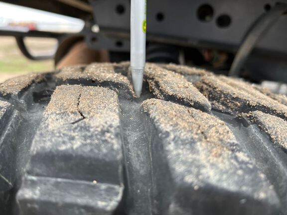 2019 John Deere XUV835R ATV