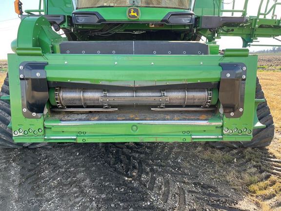 2023 John Deere X9 1000 Combine