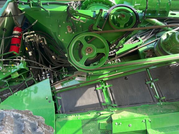 2023 John Deere X9 1000 Combine