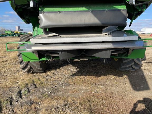 2023 John Deere X9 1000 Combine