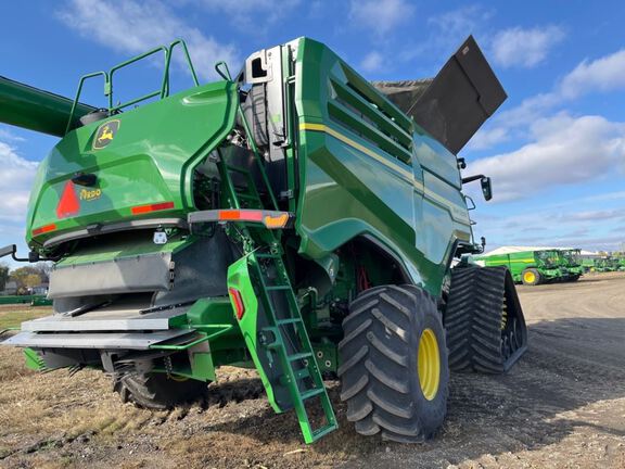 2023 John Deere X9 1000 Combine