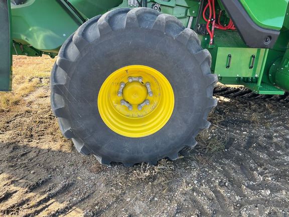 2023 John Deere X9 1000 Combine
