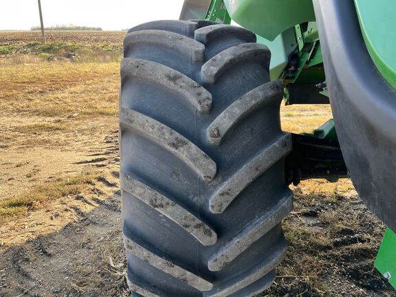 2023 John Deere X9 1000 Combine