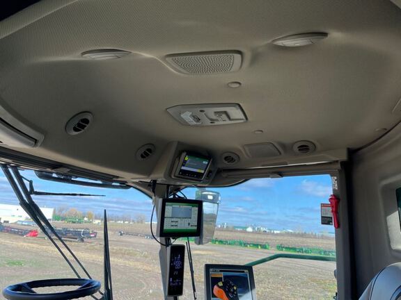 2023 John Deere X9 1000 Combine