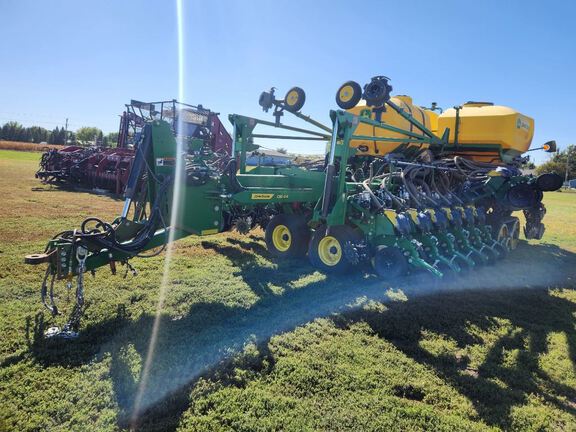 2025 John Deere DB44 Planter