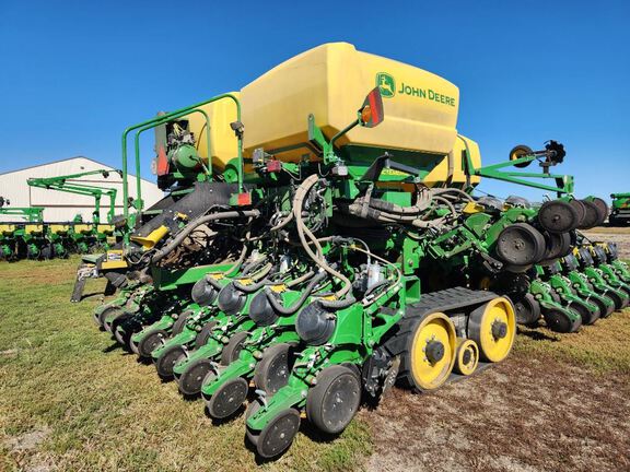 2025 John Deere DB44 Planter