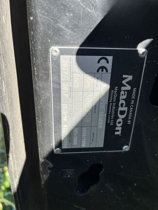 2017 MacDon FD75-40 Header Combine