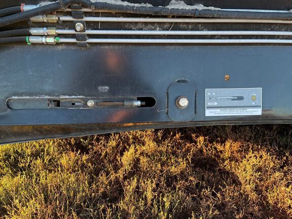 2017 MacDon FD75-40 Header Combine