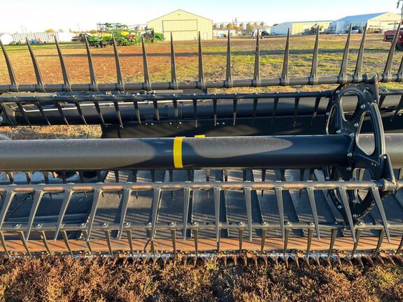 2017 MacDon FD75-40 Header Combine