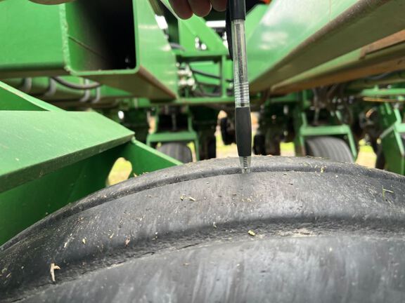 2001 John Deere 1780 Planter
