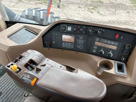 2006 John Deere 9520 Tractor 4WD