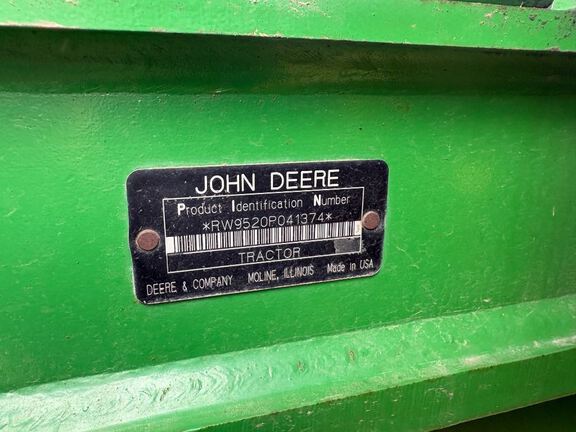 2006 John Deere 9520 Tractor 4WD