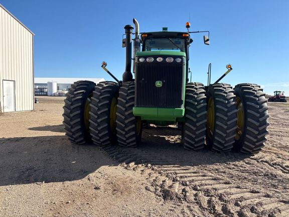 2006 John Deere 9520 Tractor 4WD