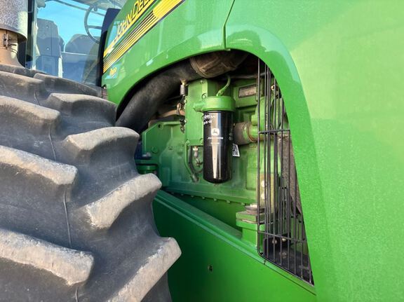 2006 John Deere 9520 Tractor 4WD