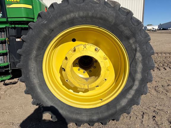 2006 John Deere 9520 Tractor 4WD