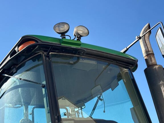 2006 John Deere 9520 Tractor 4WD