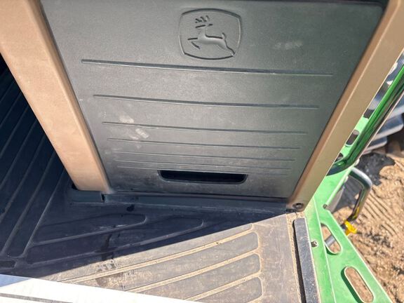 2006 John Deere 9520 Tractor 4WD