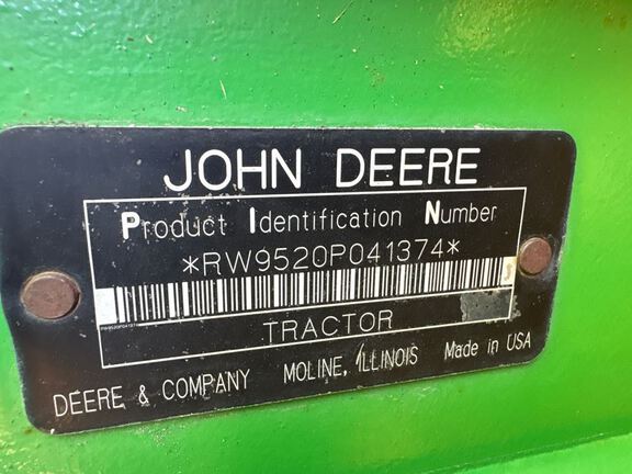 2006 John Deere 9520 Tractor 4WD