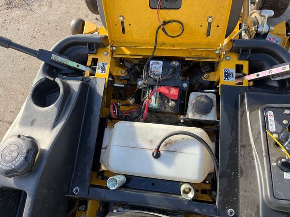2015 Hustler Excel RAPTOR SD Mower/Zero Turn