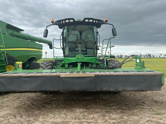 2019 John Deere W235 Windrower