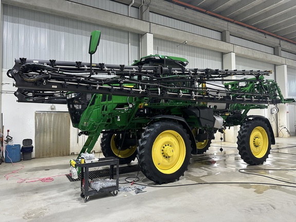 2022 John Deere 410R Sprayer/High Clearance
