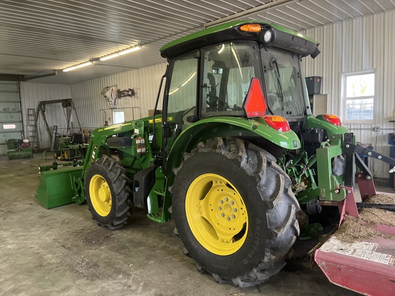 2022 John Deere 5090E Tractor