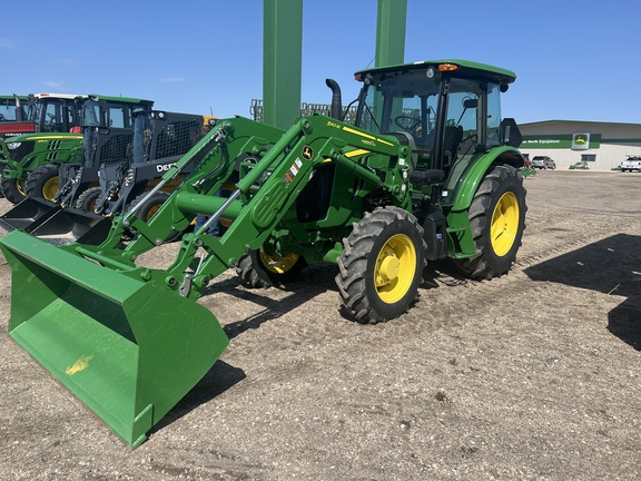 2022 John Deere 5090E Tractor