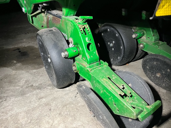 2003 John Deere DB66 Planter