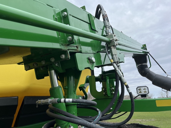 2022 John Deere N550 Air Seeder