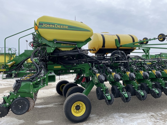 2021 John Deere DB44 Planter