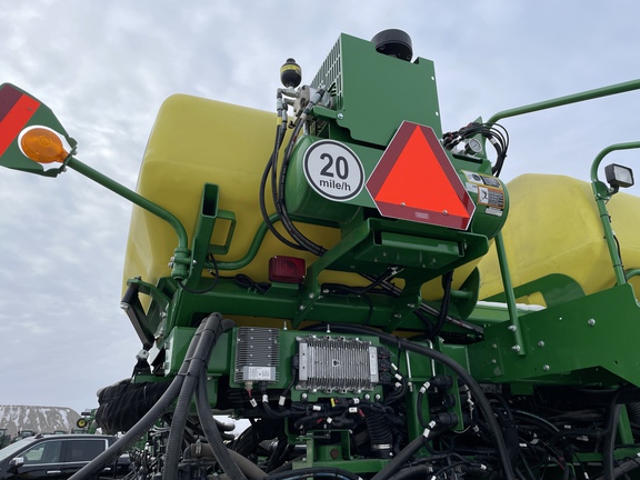 2021 John Deere DB44 Planter