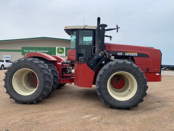 2008 Versatile 435 Tractor 4WD