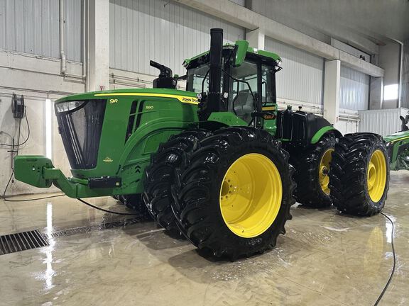 2024 John Deere 9R 590 Tractor 4WD