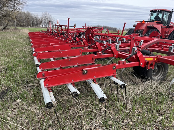 2014 Wil-Rich QX2 Field Cultivator