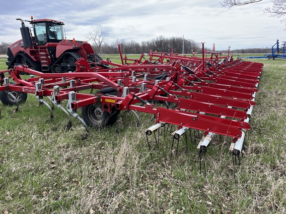 2014 Wil-Rich QX2 Field Cultivator