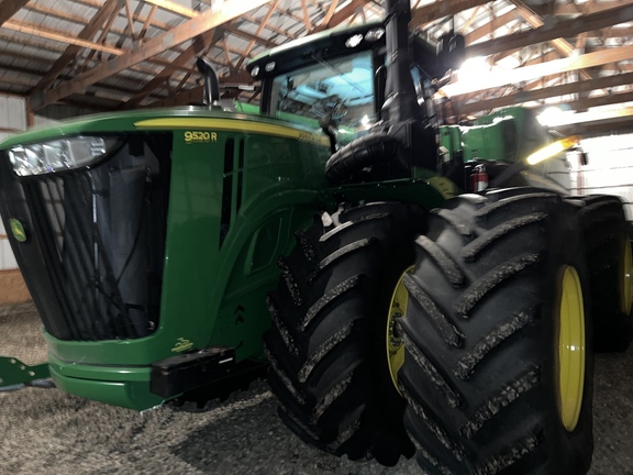 2021 John Deere 9520R Tractor 4WD