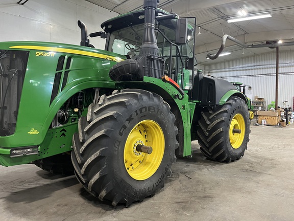 2018 John Deere 9520R Tractor 4WD