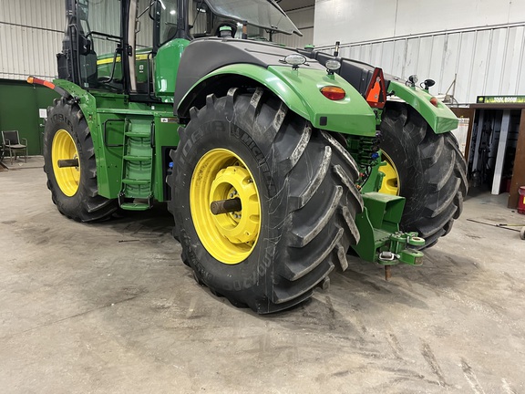 2018 John Deere 9520R Tractor 4WD