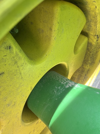 2018 John Deere 9520R Tractor 4WD