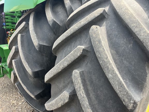 2018 John Deere 9520R Tractor 4WD