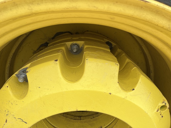 2018 John Deere 9520R Tractor 4WD