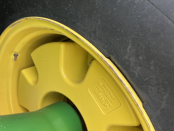 2018 John Deere 9520R Tractor 4WD