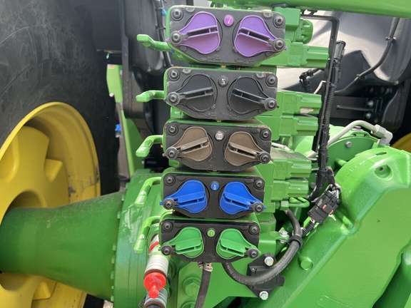 2018 John Deere 9520R Tractor 4WD