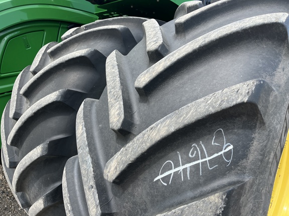 2018 John Deere 9520R Tractor 4WD