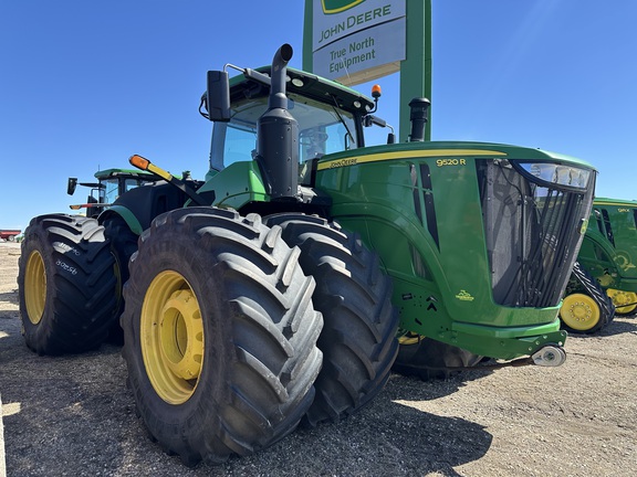 2018 John Deere 9520R Tractor 4WD